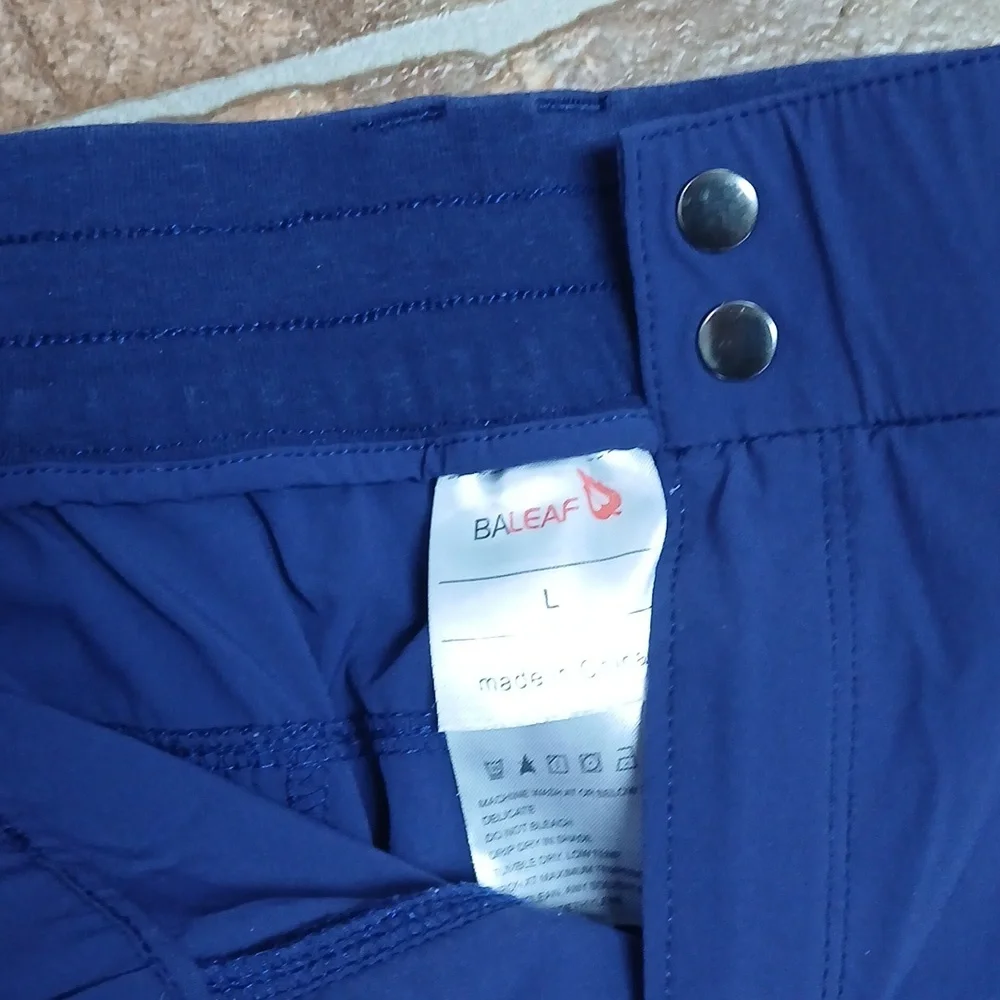 Baleaf Navy Activewear Bermuda Shorts  Blue Elastic Waist Size Large - Picture 4 of 5